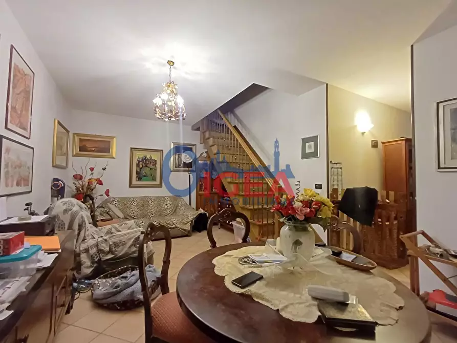 Immagine 58 di Appartamento in vendita  a Siena