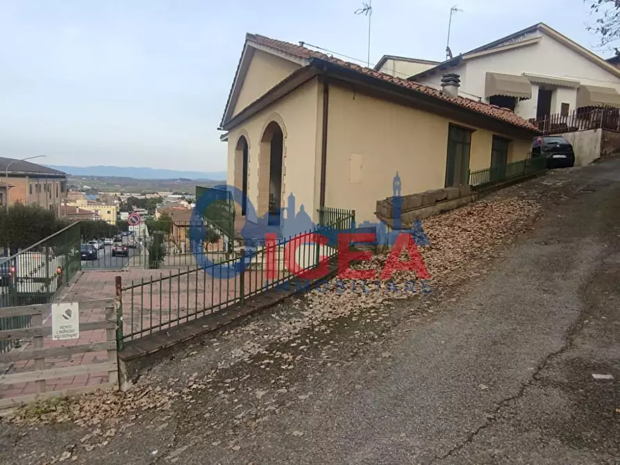 Immagine 2 di Terratetto in vendita  a Sinalunga