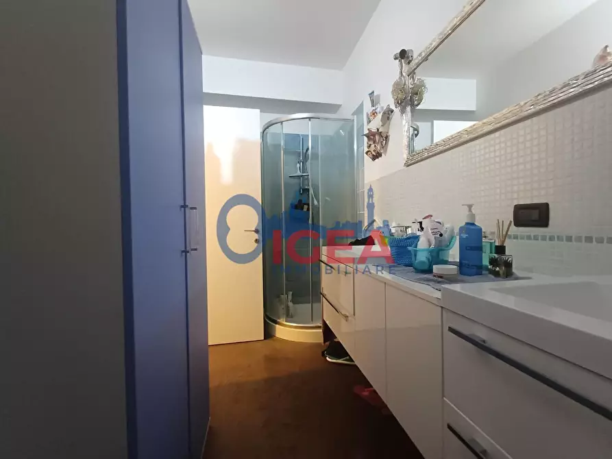 Immagine 17 di Appartamento in vendita  a Poggibonsi