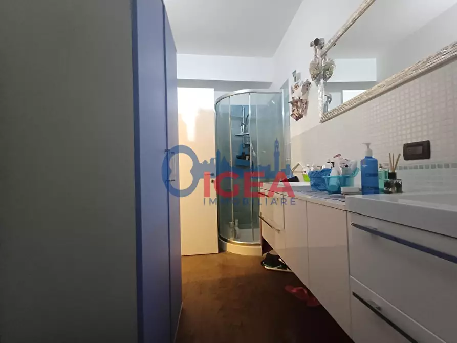 Immagine 19 di Appartamento in vendita  a Poggibonsi