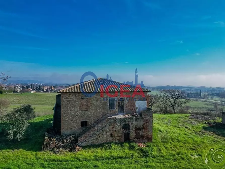 Immagine 36 di Casa colonica in vendita  a Torrita Di Siena