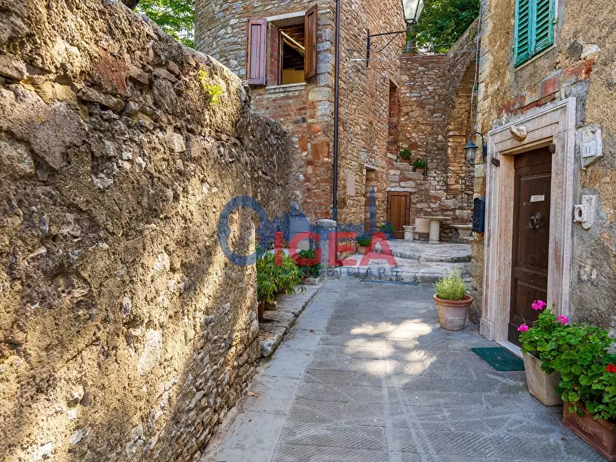 Immagine 5 di Immobile di prestigio in vendita  a Rapolano Terme