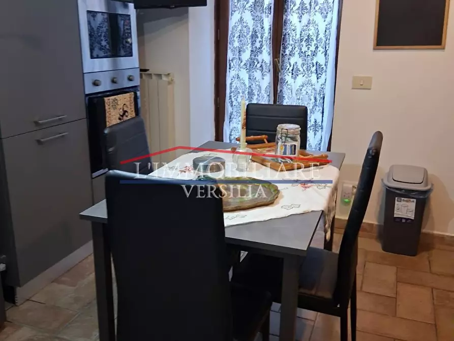 Immagine 4 di Appartamento in vendita  a Carrara