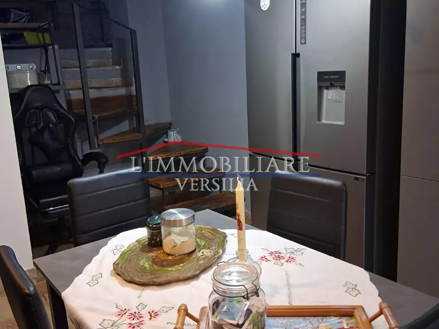 Immagine 3 di Appartamento in vendita  a Carrara