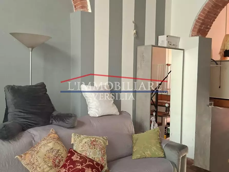 Immagine 11 di Appartamento in vendita  a Carrara