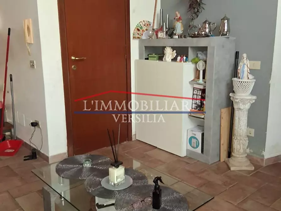 Immagine 8 di Appartamento in vendita  a Carrara