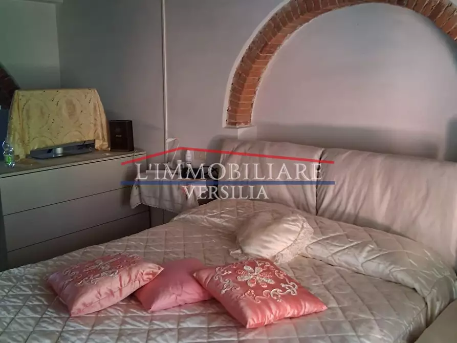 Immagine 13 di Appartamento in vendita  a Carrara
