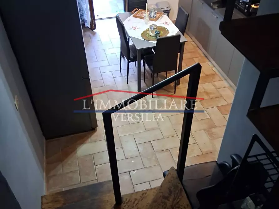 Immagine 6 di Appartamento in vendita  a Carrara