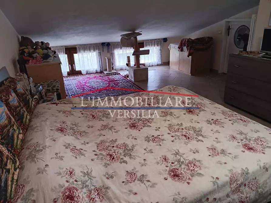 Immagine 11 di Appartamento in vendita  a Massa