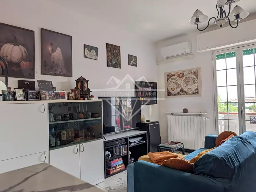 Immagine 2 di Appartamento in affitto  a Carrara
