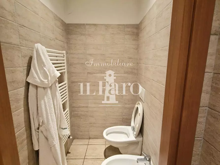 Immagine 20 di Appartamento in vendita  a Campi Bisenzio