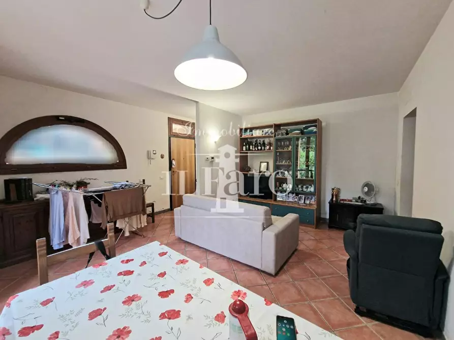 Immagine 6 di Appartamento in vendita  a Campi Bisenzio