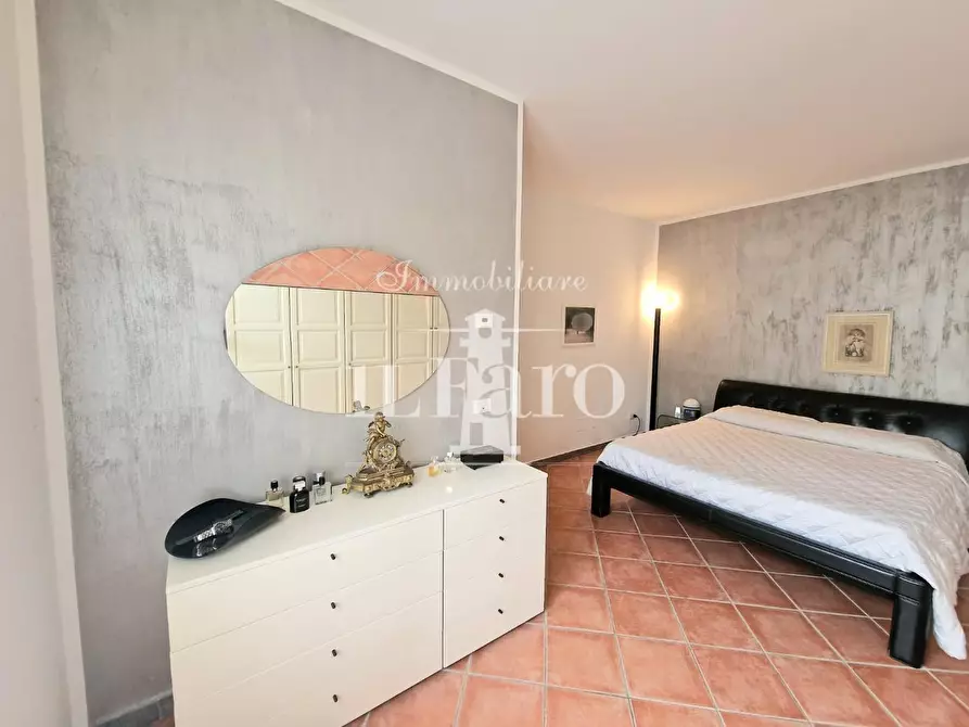 Immagine 26 di Appartamento in vendita  a Campi Bisenzio