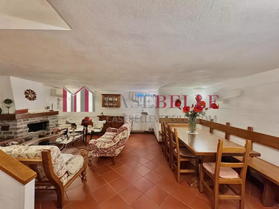 Immagine 41 di Villetta a schiera in vendita  a Pietrasanta