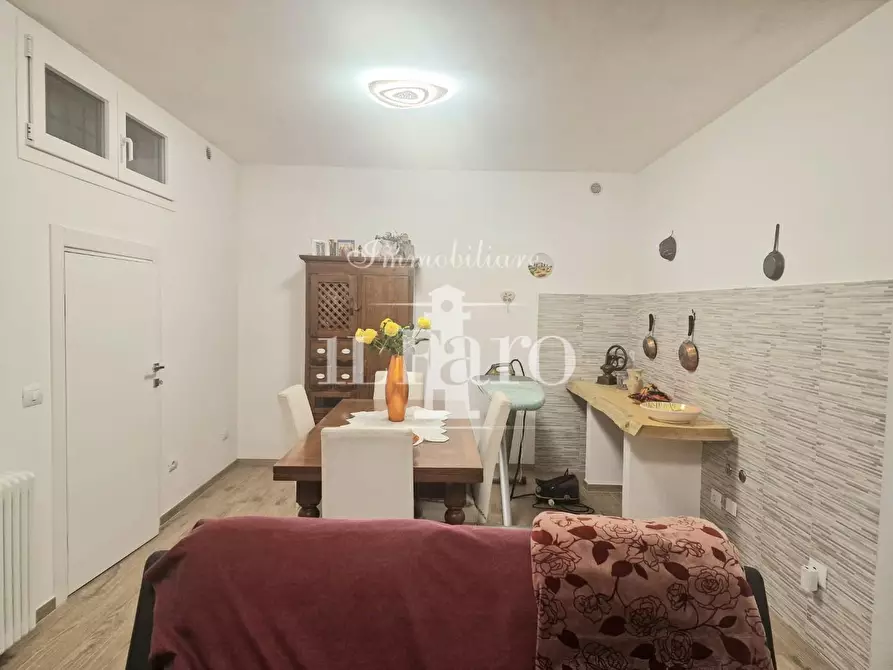 Immagine 32 di Appartamento in vendita  a Campi Bisenzio