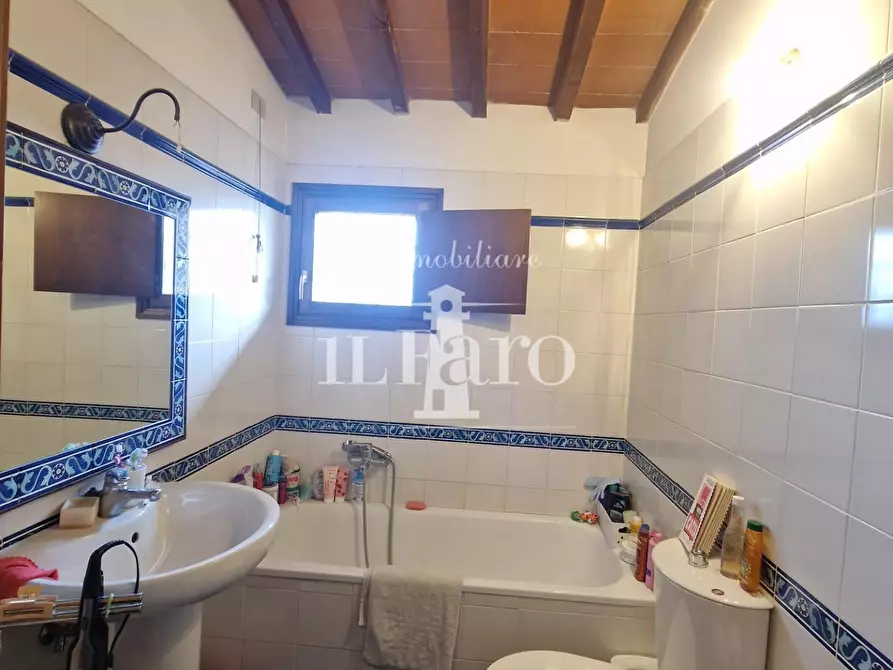 Immagine 21 di Appartamento in vendita  a Signa