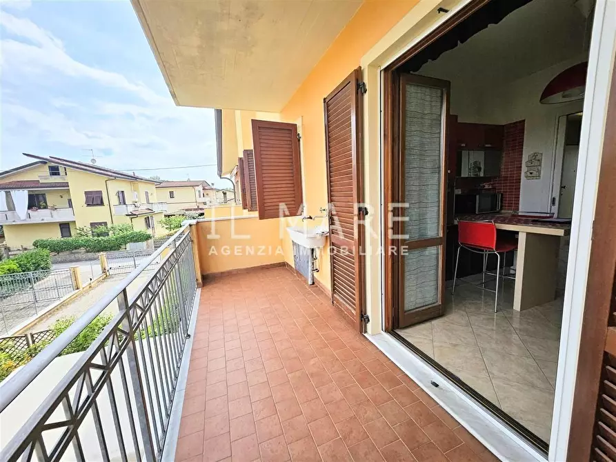 Immagine 15 di Appartamento in vendita  a Massa