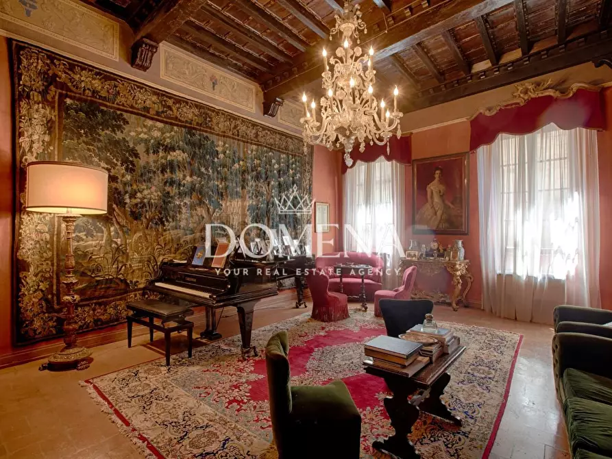 Immagine 5 di Appartamento in vendita  a Siena