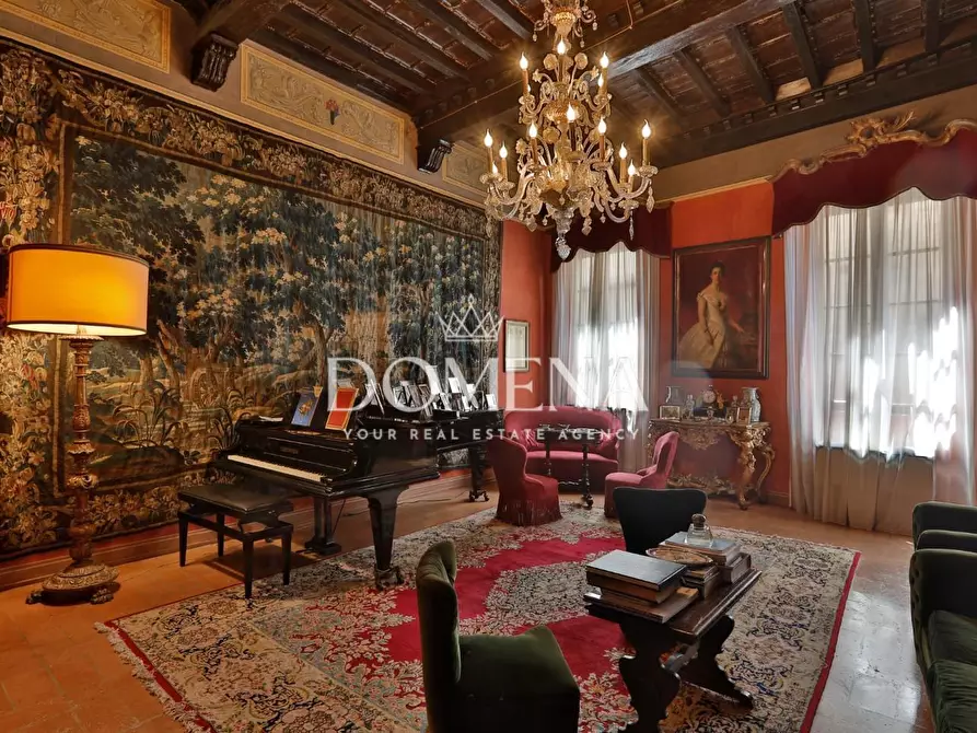 Immagine 6 di Appartamento in vendita  a Siena