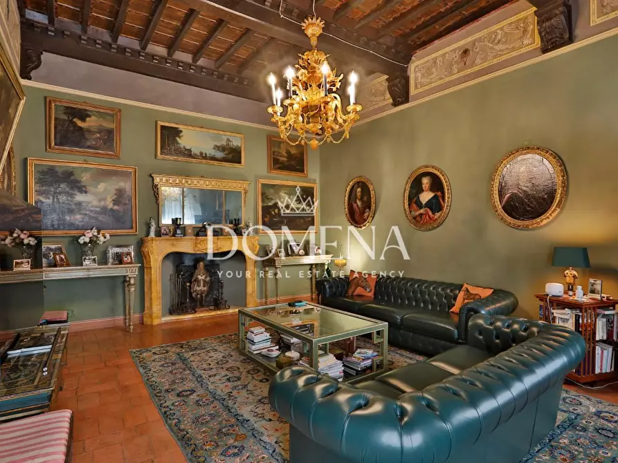 Immagine 8 di Appartamento in vendita  a Siena