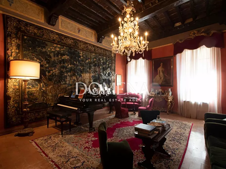 Immagine 4 di Appartamento in vendita  a Siena