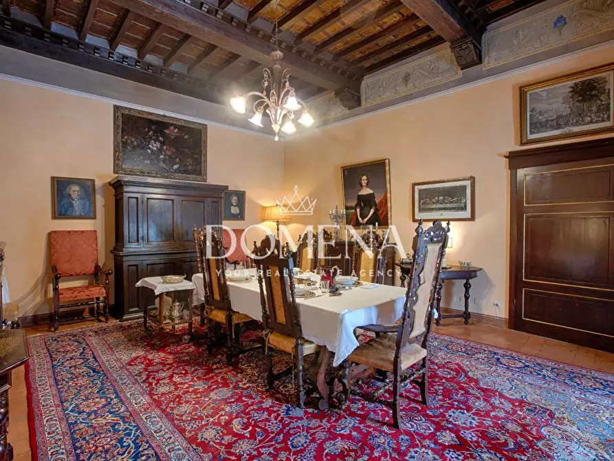 Immagine 13 di Appartamento in vendita  a Siena