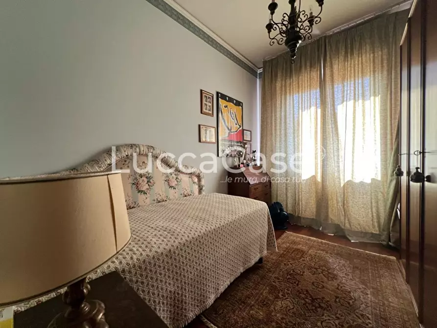 Immagine 40 di Appartamento in vendita  a Lucca