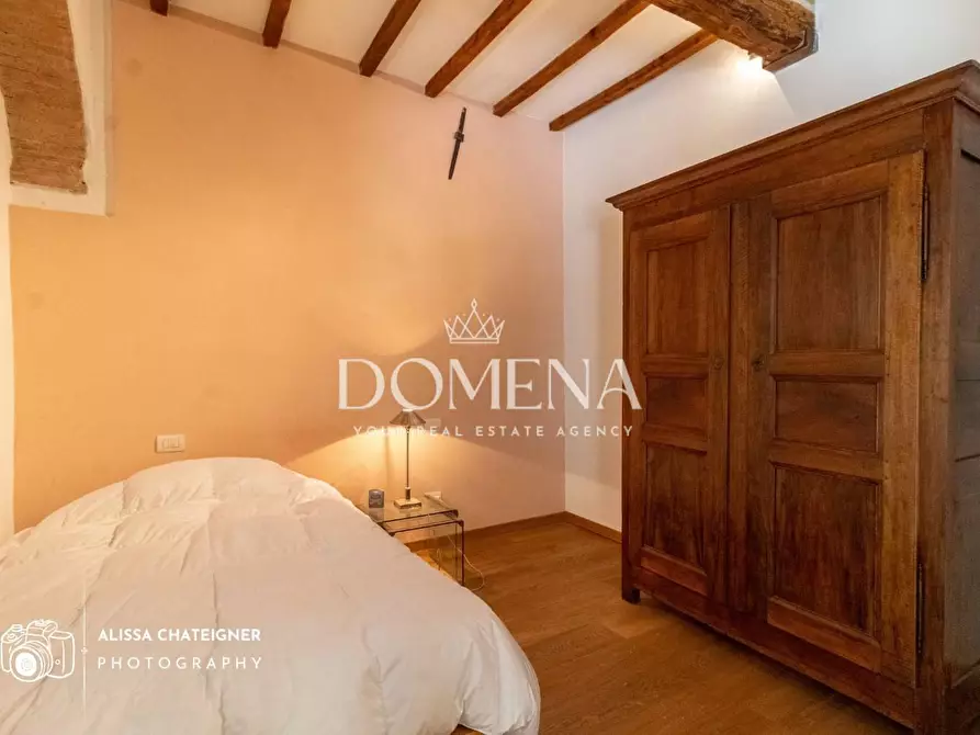 Immagine 12 di Appartamento in vendita  a Siena