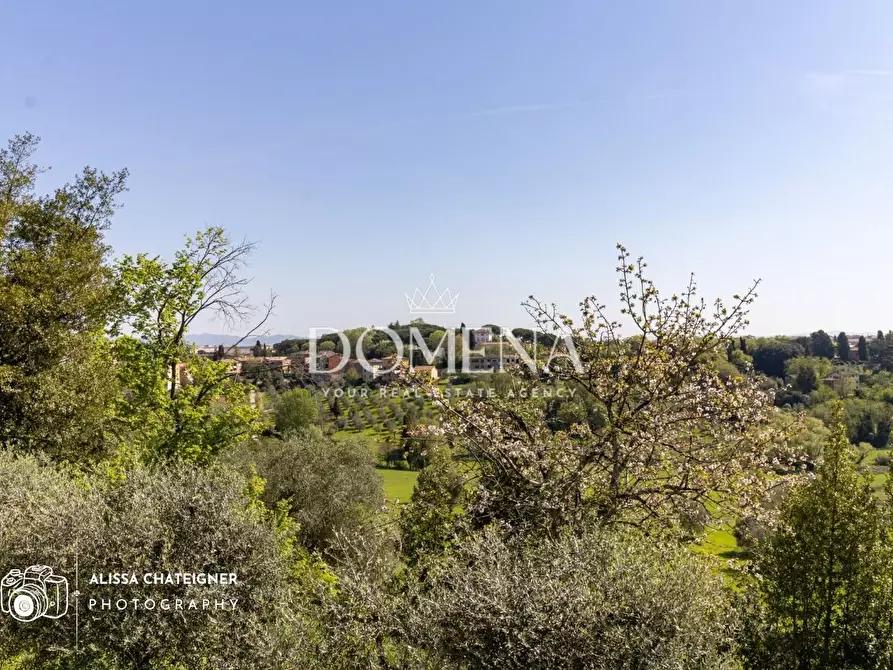 Immagine 38 di Appartamento in vendita  a Siena