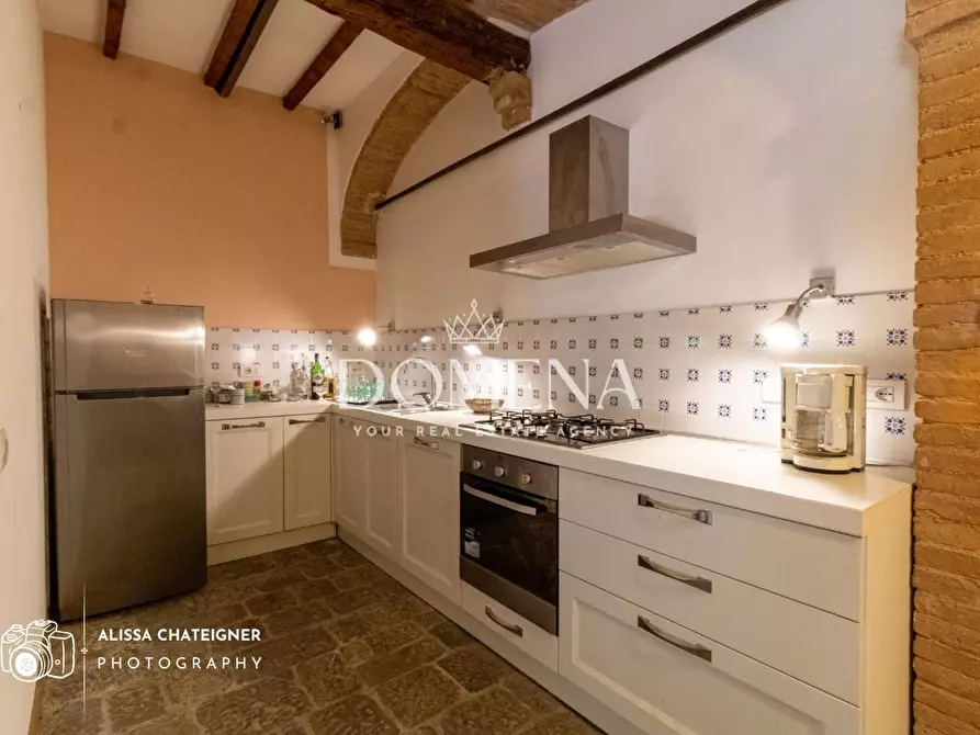 Immagine 5 di Appartamento in vendita  a Siena