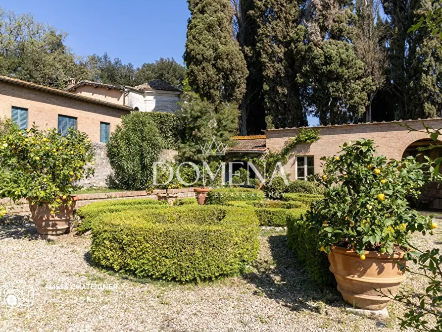 Immagine 33 di Appartamento in vendita  a Siena
