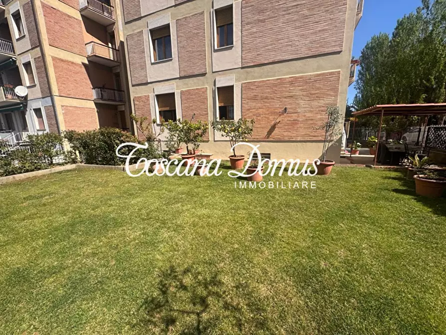 Immagine 14 di Appartamento in vendita  a Siena