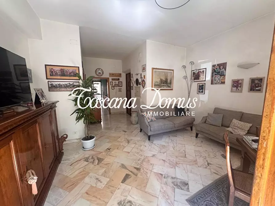 Immagine 6 di Appartamento in vendita  a Siena