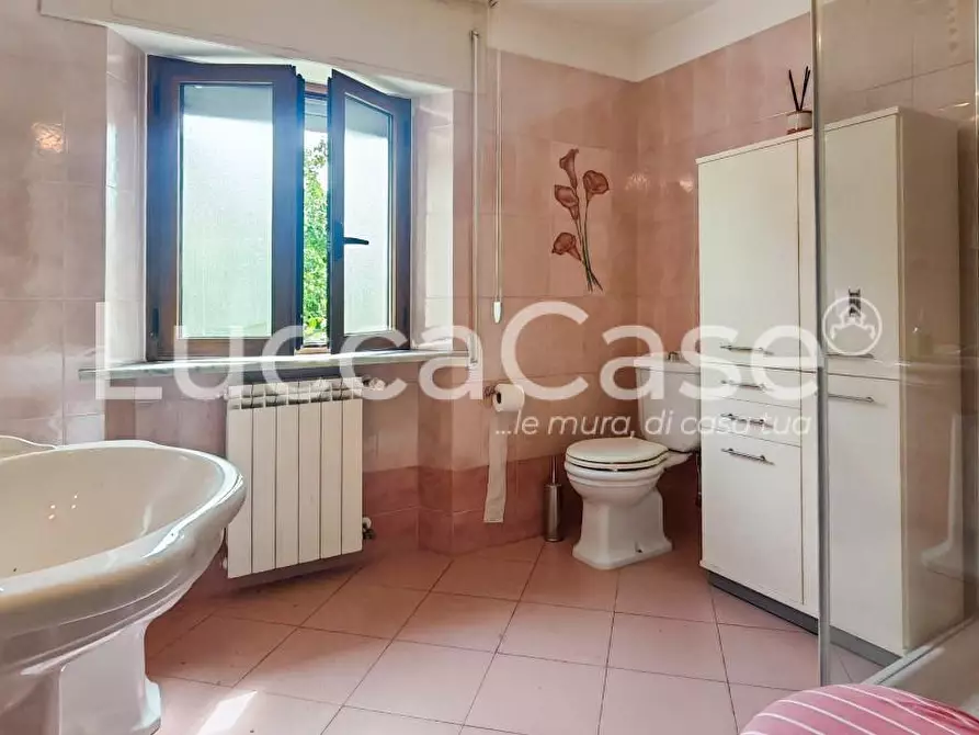 Immagine 13 di Casa indipendente in vendita  a Capannori