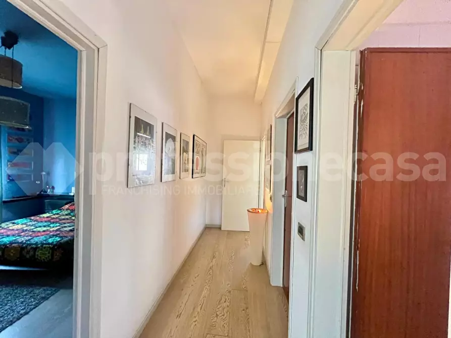 Immagine 28 di Appartamento in vendita  a Lucca