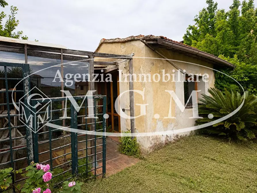 Immagine 17 di Appartamento in vendita  a Cascina