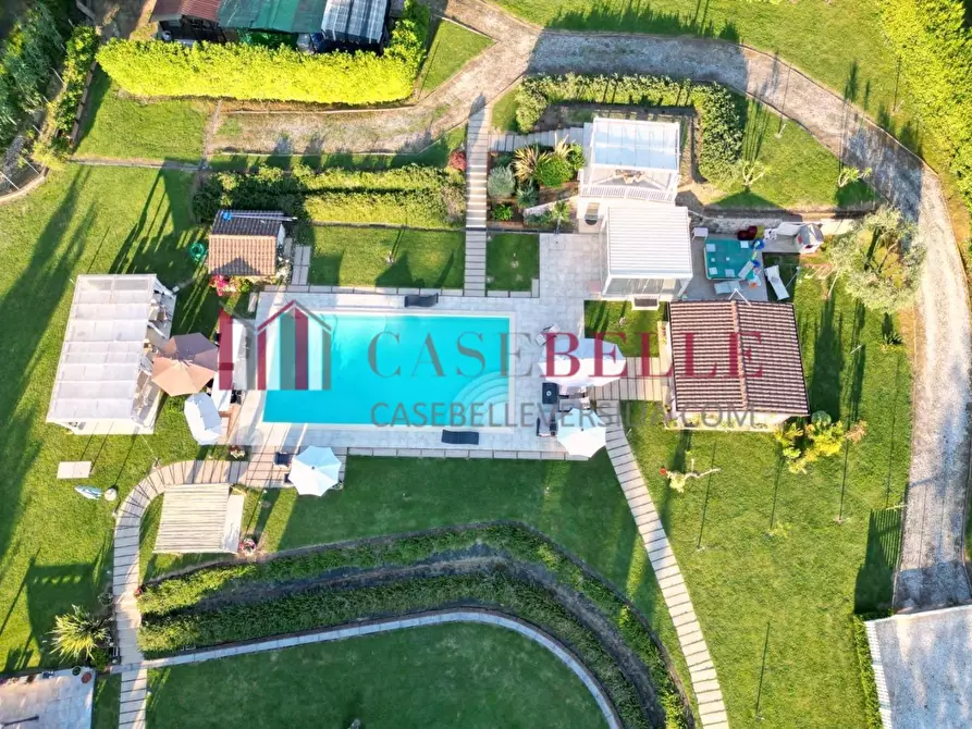 Immagine 14 di Villa in vendita  a Camaiore