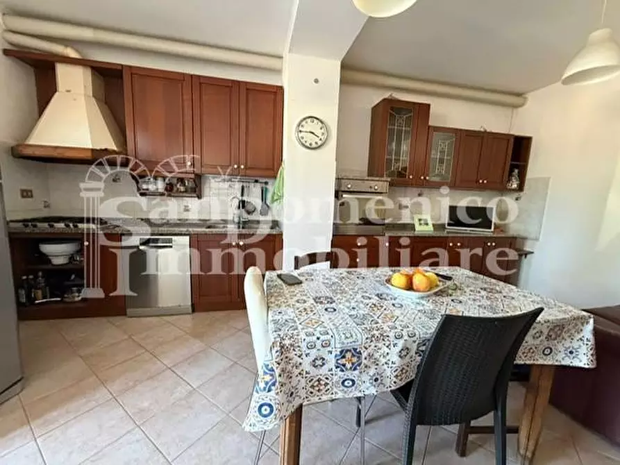 Immagine 4 di Appartamento in vendita  a Cascina