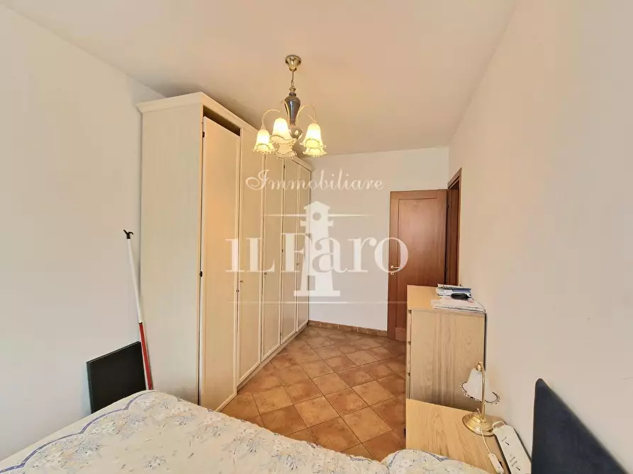 Immagine 24 di Appartamento in vendita  a Campi Bisenzio