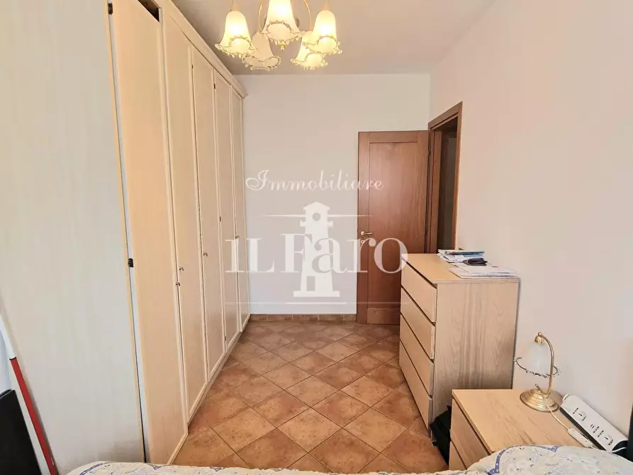 Immagine 23 di Appartamento in vendita  a Campi Bisenzio