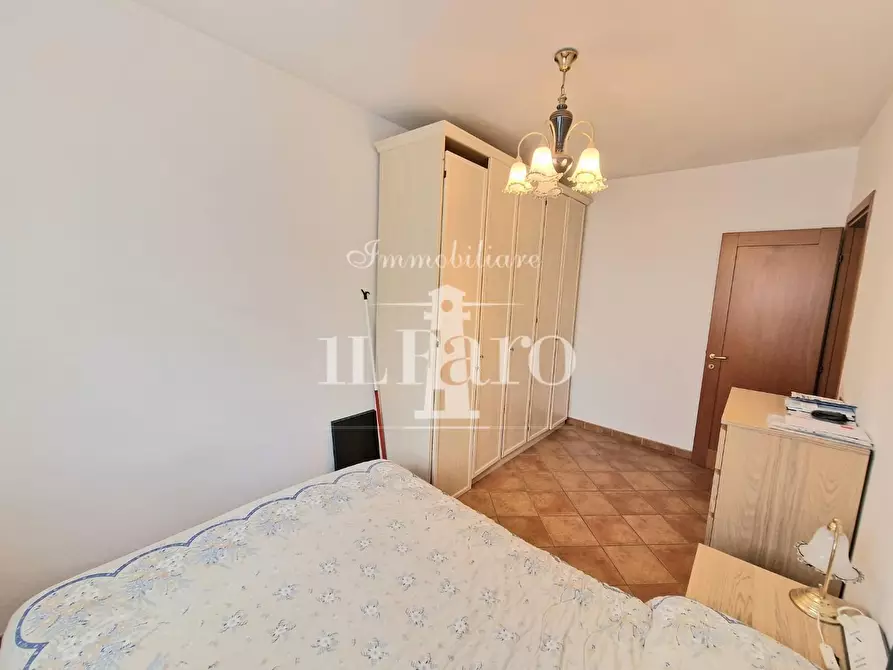 Immagine 22 di Appartamento in vendita  a Campi Bisenzio