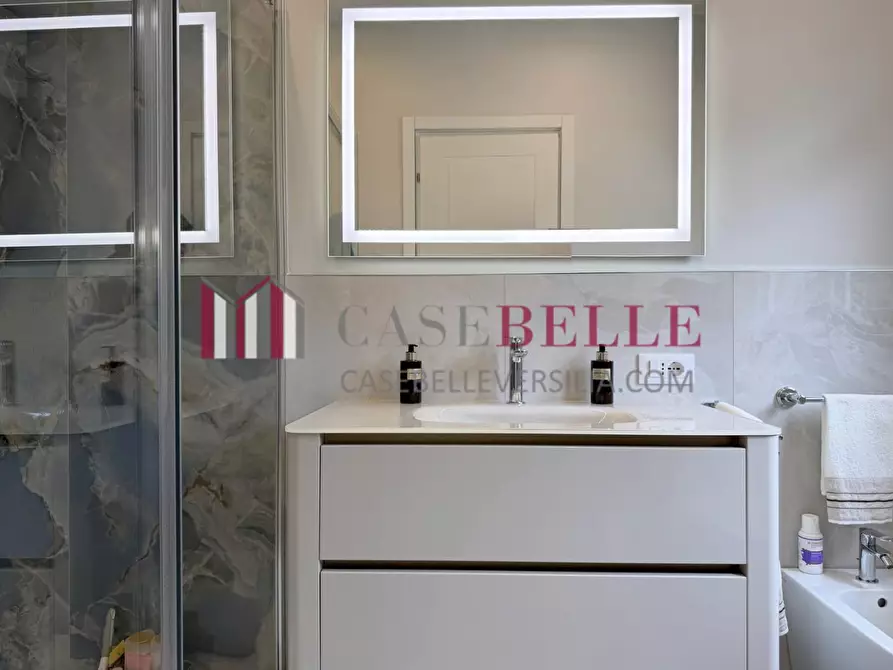 Immagine 38 di Appartamento in vendita  a Camaiore