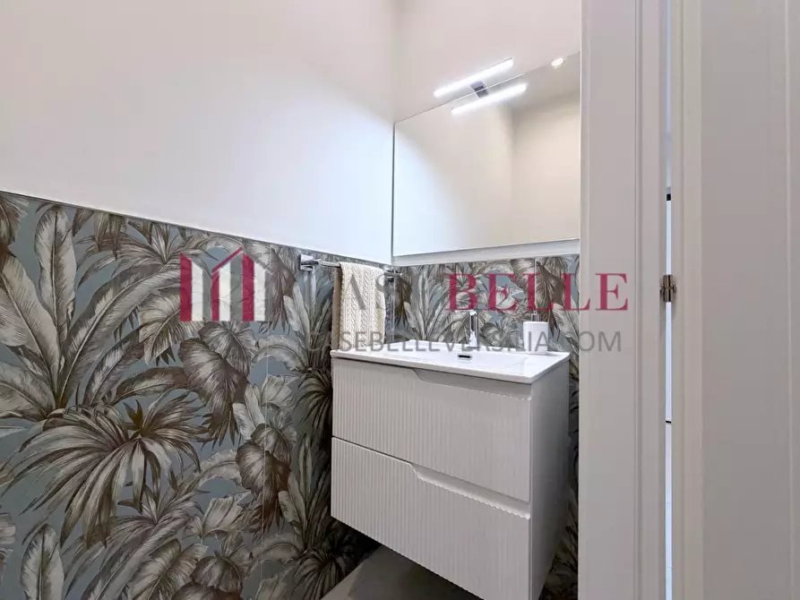Immagine 19 di Appartamento in vendita  a Camaiore