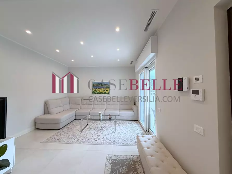Immagine 3 di Appartamento in vendita  a Camaiore