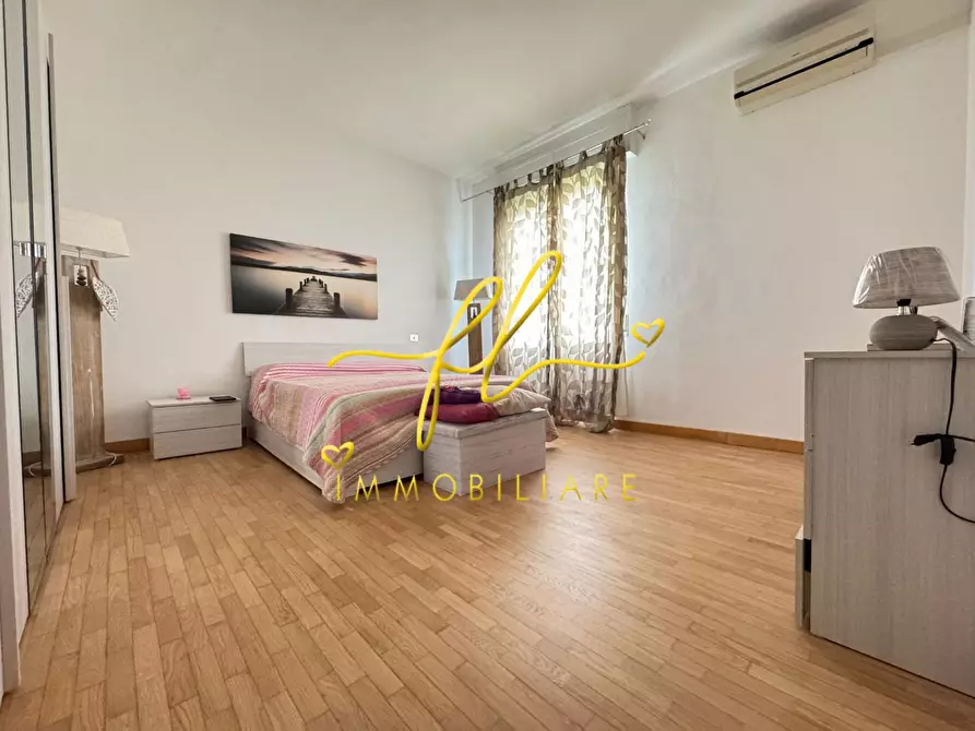Immagine 22 di Appartamento in vendita  a Livorno