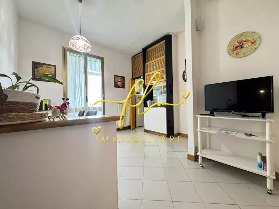 Immagine 12 di Appartamento in vendita  a Livorno