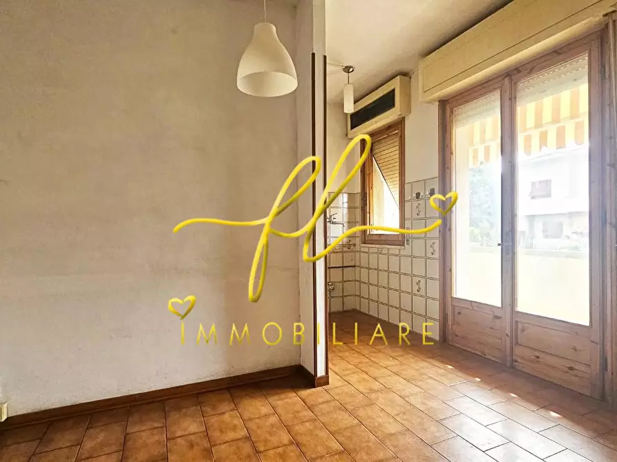 Immagine 7 di Appartamento in vendita  a Rosignano Marittimo
