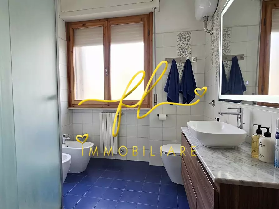 Immagine 10 di Appartamento in vendita  a Rosignano Marittimo