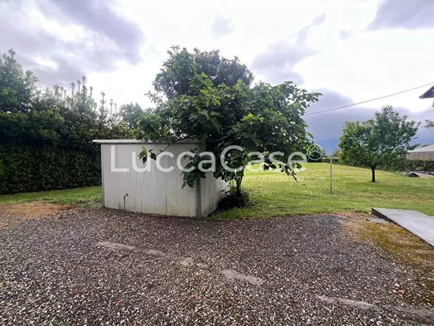Immagine 14 di Casa indipendente in vendita  a Capannori
