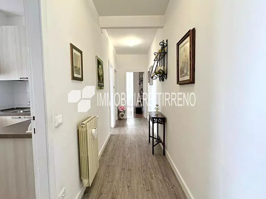 Immagine 22 di Appartamento in vendita  a Massa